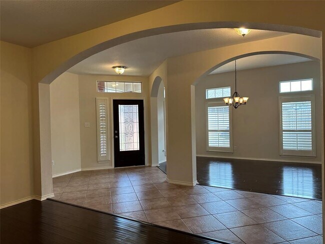 Photo - 1707 Magnolia Lake Ln