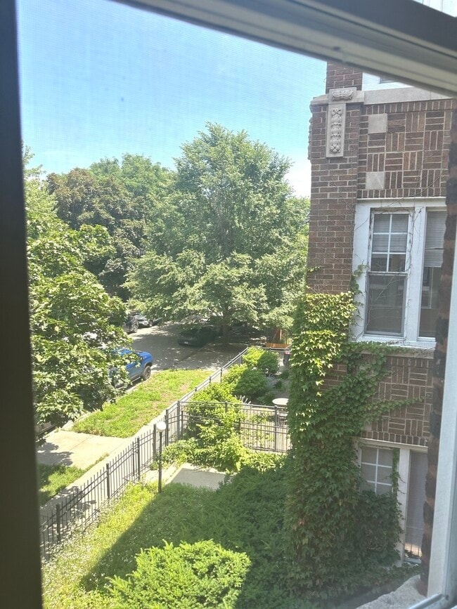 Photo - 1141 W Columbia Ave Unit 2