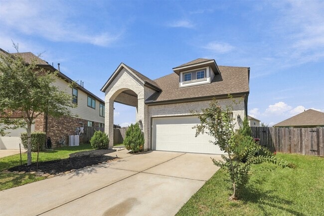 31218 Harmony Falls Ct