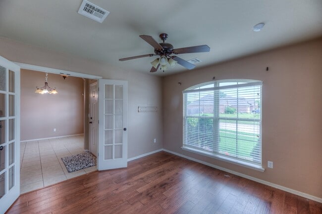 Photo - 1501 W Birmingham St