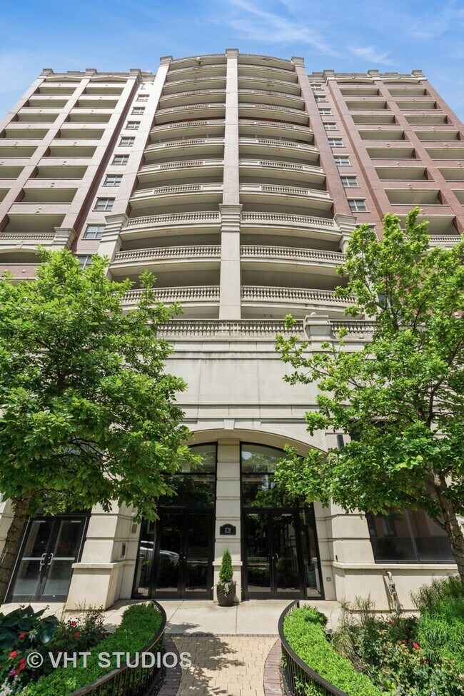 Photo - 828 W Grace St Condo Unit 1304