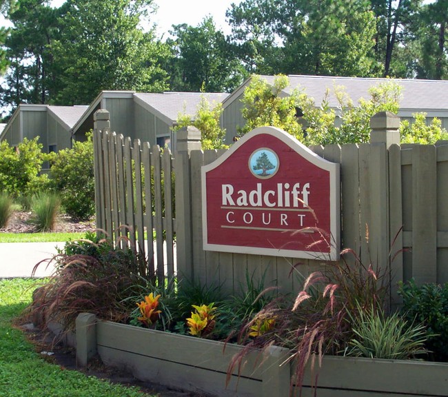 Radcliff Court Apartments - Radcliff Court Apartments