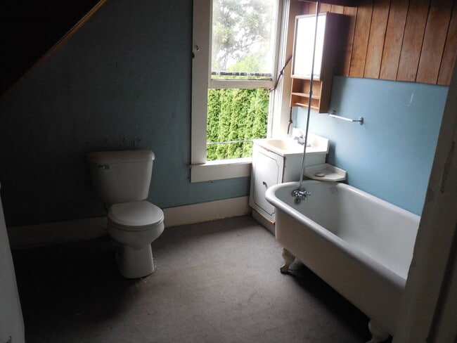 Photo - 509 N Forest St Unit .5