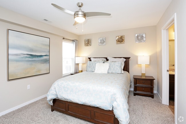 2BR, 2BA - Meadowood/1,326 SF - Bedroom - Redwood Grimes