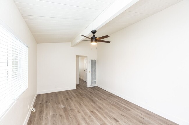 Photo - *** OCEANSIDE OASIS 2/1 WITH GARAGE, NEWLY... Unit 1407 Bush St.