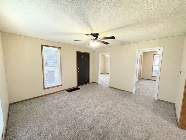 Photo - short term lease available