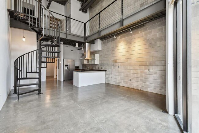 217 N 12th St