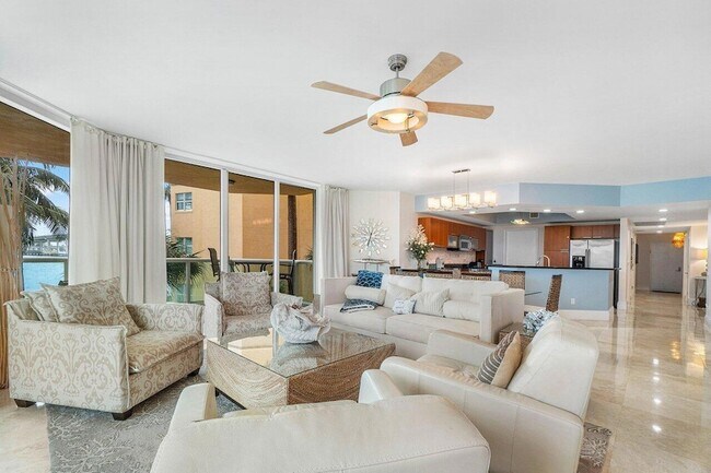 2650 Lake Shore Dr Unidad 206