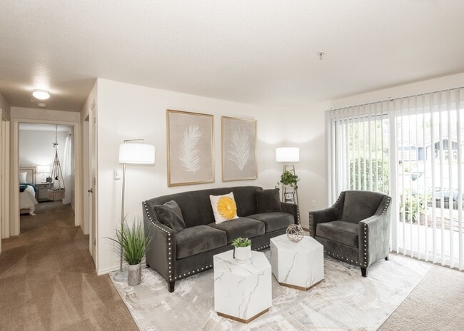 Photo - Valley River Court