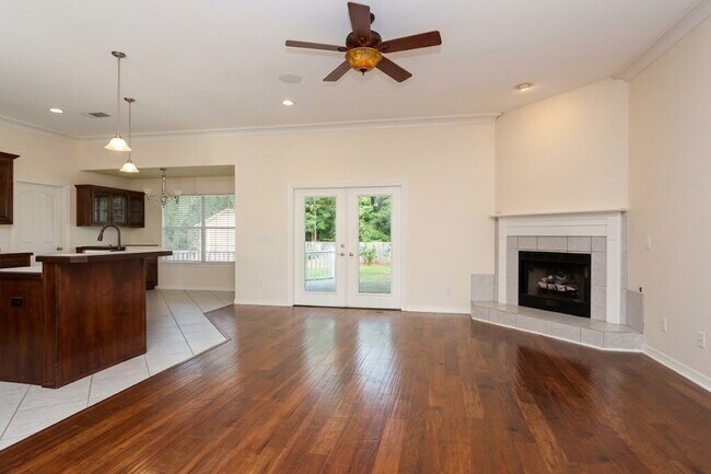 Photo - Spacious Northeast Pensacola Home Near UWF with 3 Bedrooms, 2 Baths, Office, 2-Car Garage & Priva...
