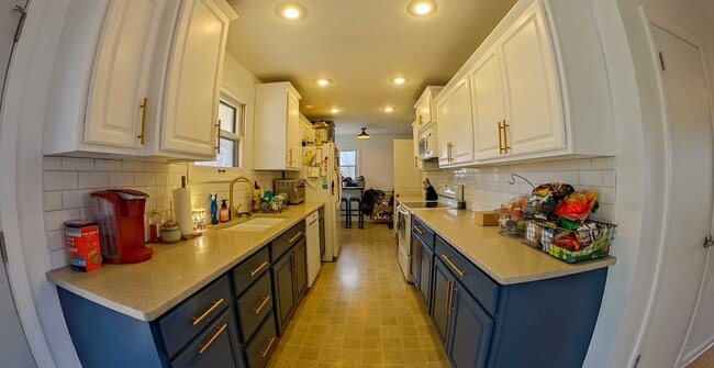 Photo - 3D Tour Available + 2-Bonus Rooms + Granite Countertops- Available June 4th!