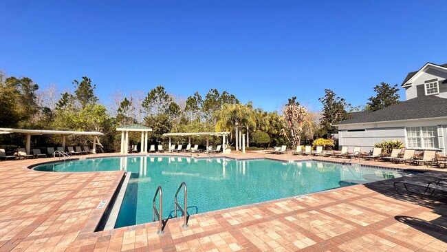 Building Photo - Spacious 4-Bedroom Home in HOA Community with Fantastic Amenities!