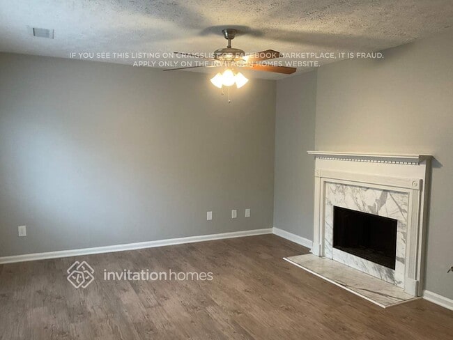 Photo - 2314 Kissing Tree Ln SE