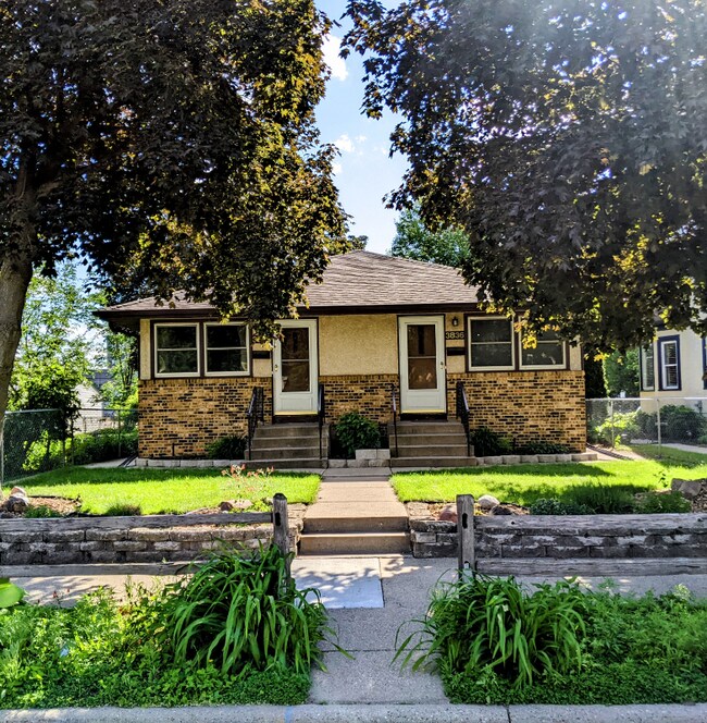 Photo - 3838 Snelling Ave