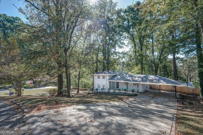 Photo - 3823 Kingswood Dr