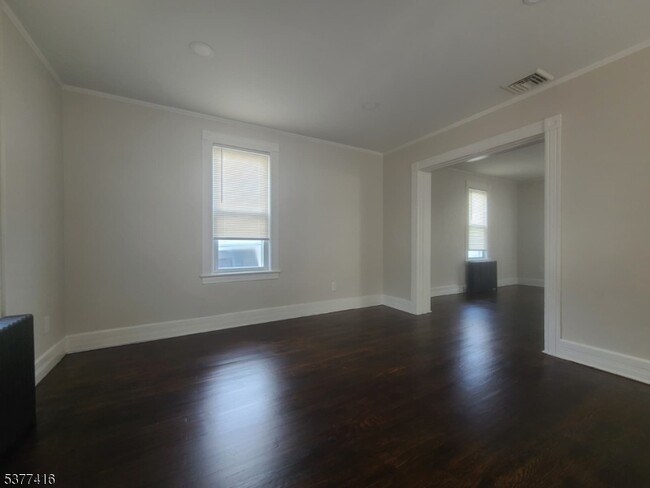 Building Photo - 7 Foster St Rental