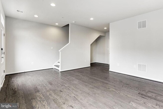 Building Photo - 13625 Harrier Way