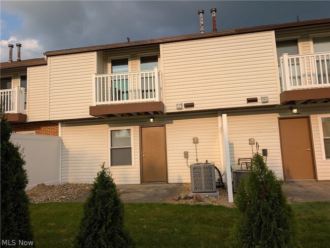 Photo - 1563 Whitehall Blvd