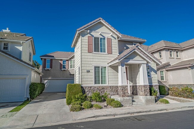 Building Photo - COMING SOON! Bridgeport 4 Bedroom Home for Rent in Valencia!