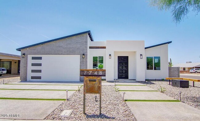 Photo - 7748 N 13th Pl Casa