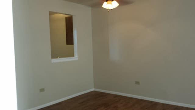 Photo - Moore Court Apartments