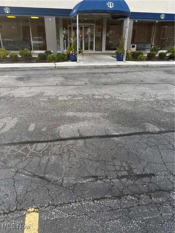 Building Photo - 12520 Edgewater Dr Unit 1203