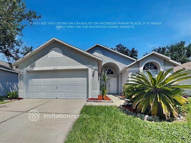 Building Photo - 12513 Lake Vista Dr Rental