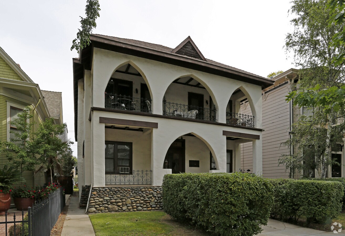 Photo - 1723 Capitol Ave Apartments