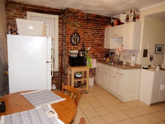 Photo - 274 Cambridge St Unit 4##