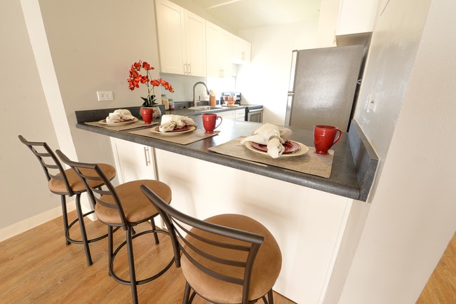 Photo - Waikele Towers