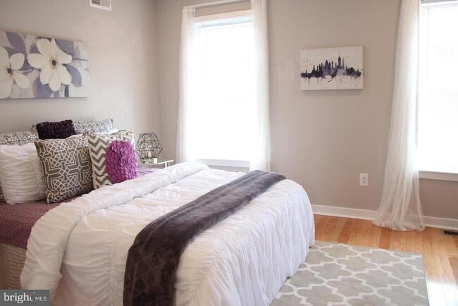 Photo - 2023 Brown St