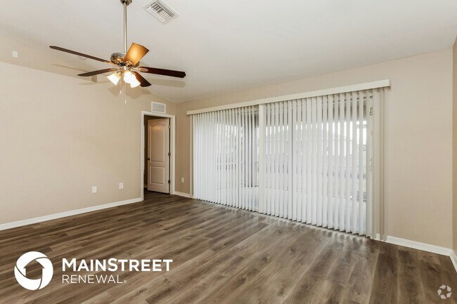 Building Photo - 305 NW 25th Ave Rental