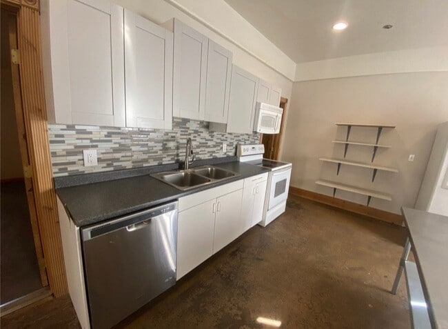 Photo - 34 N Main St Unit C