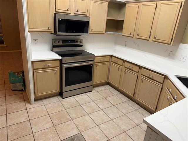 Photo - 1800 Corvallis Ct