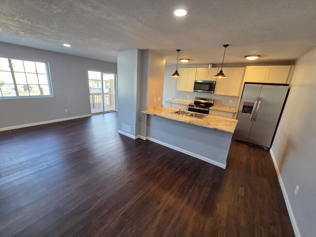 Photo - 4741 Welcome Ave N Unidad C