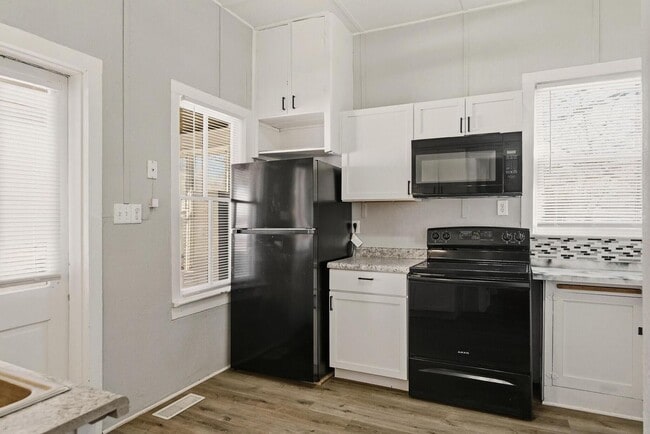 Photo - Beautiful, Remodeled Onalaska HOME for Rent!