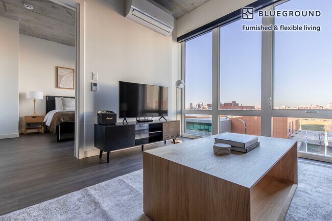 411 W Chicago Ave Unit SI FL4-ID1029