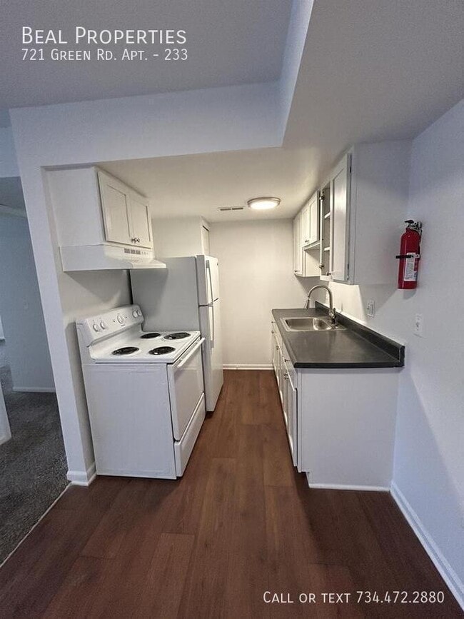 Photo - 721 Green Rd Unidad 233