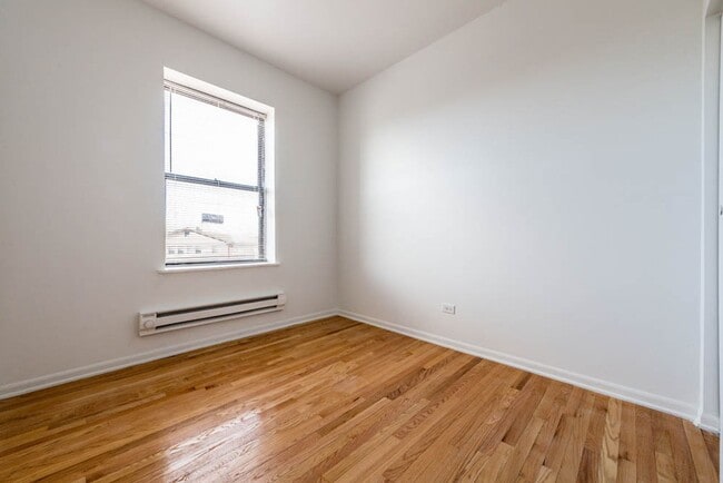 Photo - 705 S Lawndale Ave Chicago, IL 60624