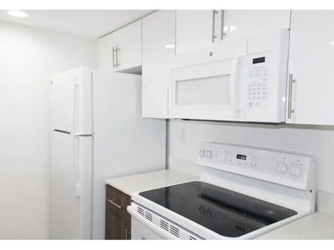 Photo - 1337 W 49th Pl