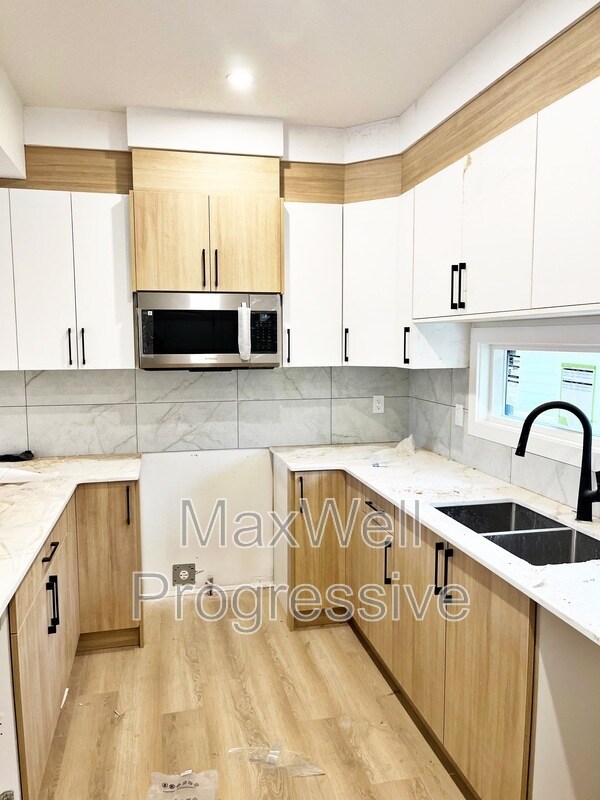 Photo - 14504-14595 95 Ave NW