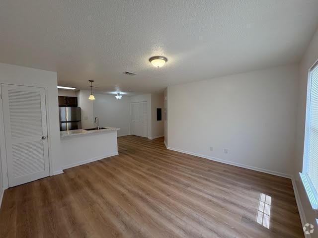 Building Photo - 100 Kazmira Ct Rental