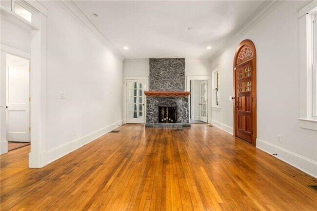 Photo - 787 Flat Shoals Ave SE