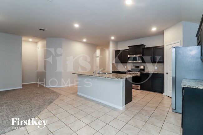 Photo - 712 Rutherford Dr