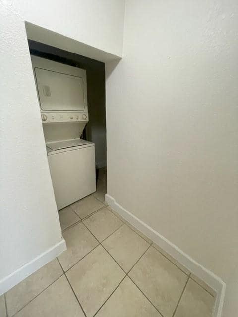 Photo - 1000 NW 11th Ct