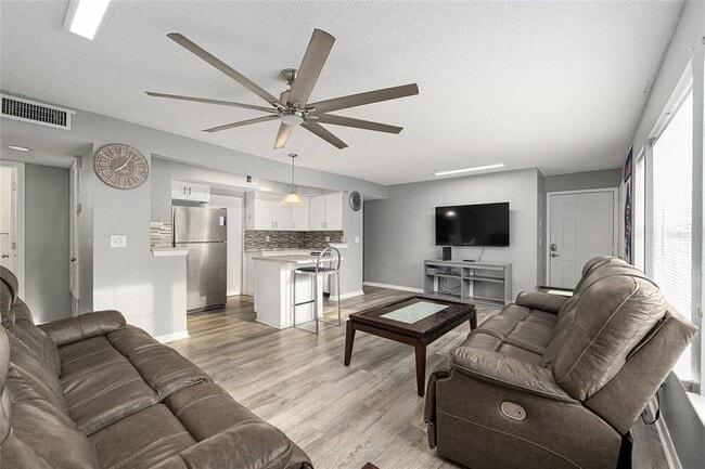 Photo - 2601 SW Archer Rd