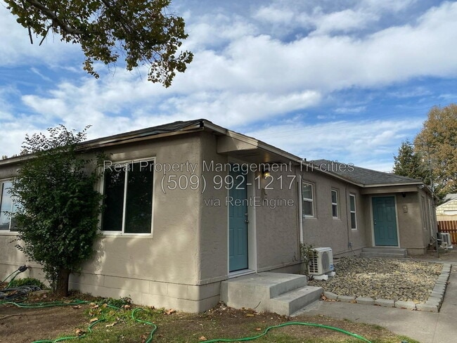 Building Photo - 1307 W Shoshone St Unit D
