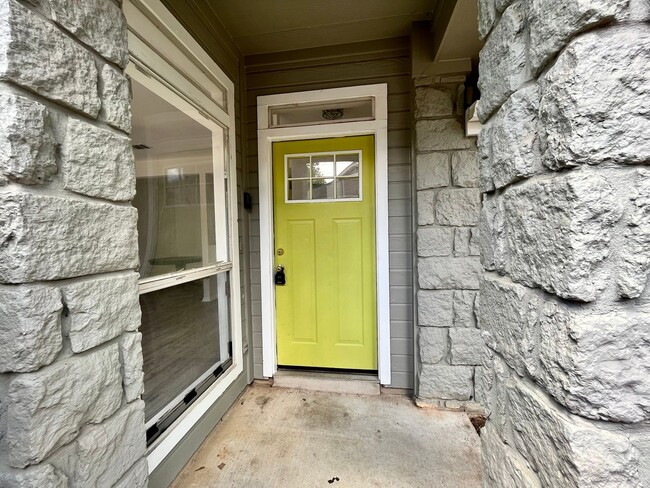 515 Gregory Ct