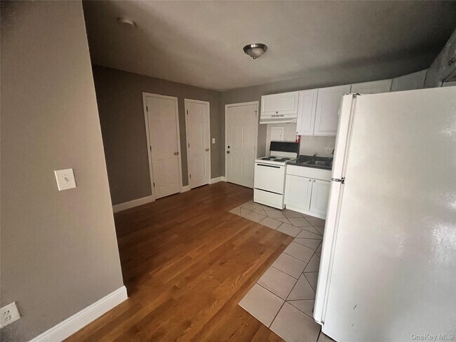 Photo - 2 Morris Ave Unidad 302