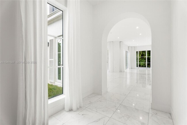 Photo - 315 Santander Ave